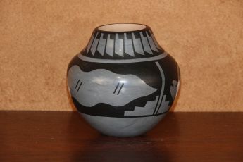 Signed Jemez Pueblo Pottery, Jemezpot10