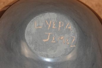Signed Jemez Pueblo Pottery, Jemezpot10
