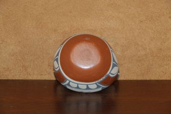 Signed Jemez Pueblo Pottery, Jemezpot12