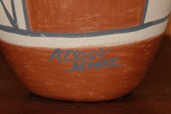 Signed Jemez Pueblo Pottery, Jemezpot13