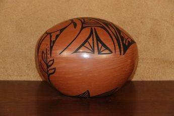Signed Jemez Pueblo Pottery, Jemezpot2
