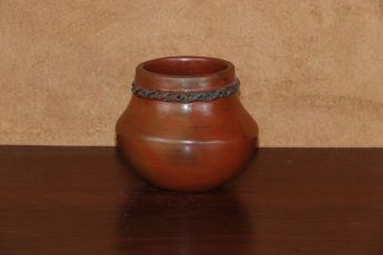 Signed Navajo Pottery, Navajopot8