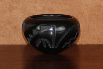 Signed Santa Clara Pueblo Pottery, SantaClarapot12