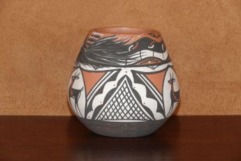 Signed Zuni Pueblo Pottery, Zunipot3