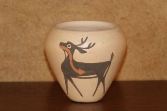 Signed Zuni Pueblo Pottery, Zunipot6