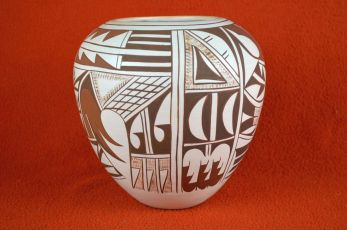 Hopi pot by the Frog lady