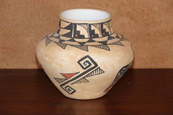 Signed Acoma Pottery, Acomapot14