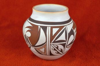 Hopi pot by the Frog lady