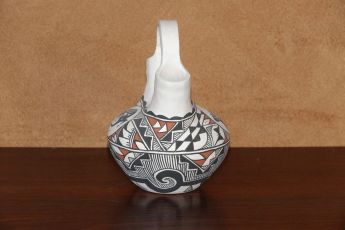 Signed Acoma Pottery, Acomapot4