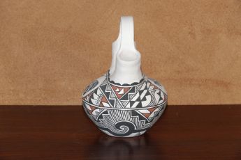 Signed Acoma Pottery, Acomapot4