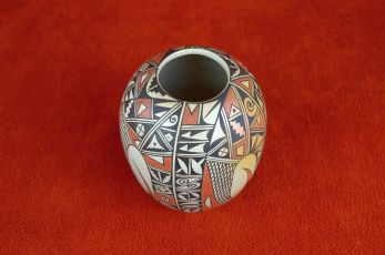 Hopi pot by the Irma David