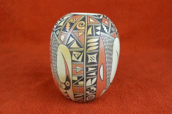 Hopi pot by the Irma David