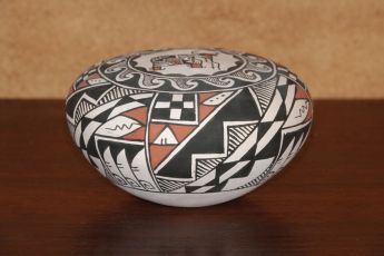 Signed Acoma Pottery, Acomapot9