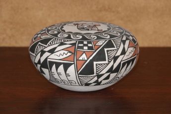 Signed Acoma Pottery, Acomapot9